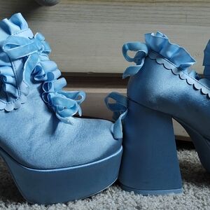 Elegant Blue Satin Platform Shoes